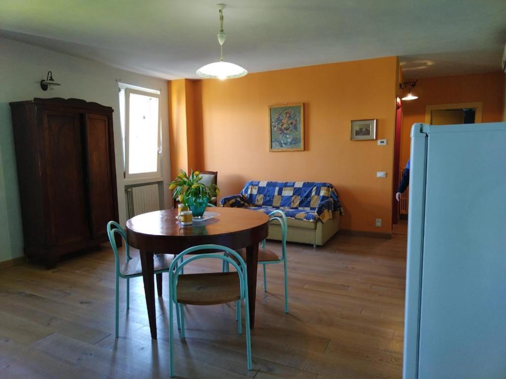 Borgo Al Sole By Garda Facilities Aparthotel Puegnago del Garda Exterior photo
