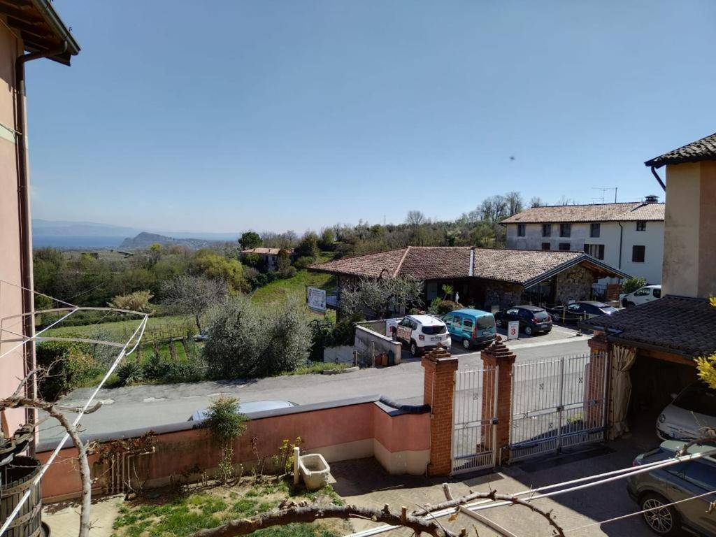 Borgo Al Sole By Garda Facilities Aparthotel Puegnago del Garda Exterior photo